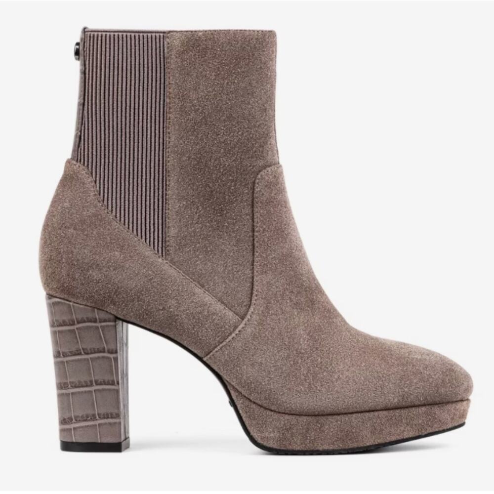 Donald Pliner Labell Platform Bootie Size 11M New